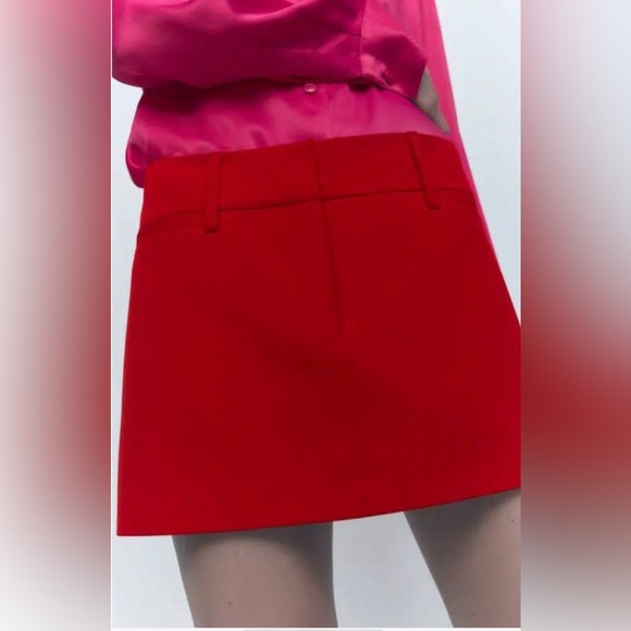 ZARA TRUE MINI SKIRT - S2438